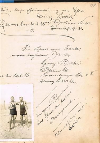 Historisches Gästebuch